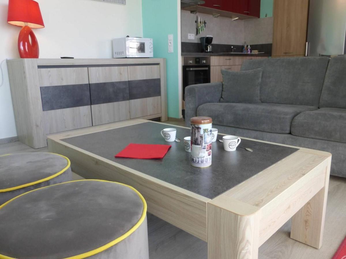 Appartement 2 Pieces Avec Balcon, Parking Et Proche Plage A Saint-Gilles-Croix-De-Vie - Fr-1-224-587 Exterior photo