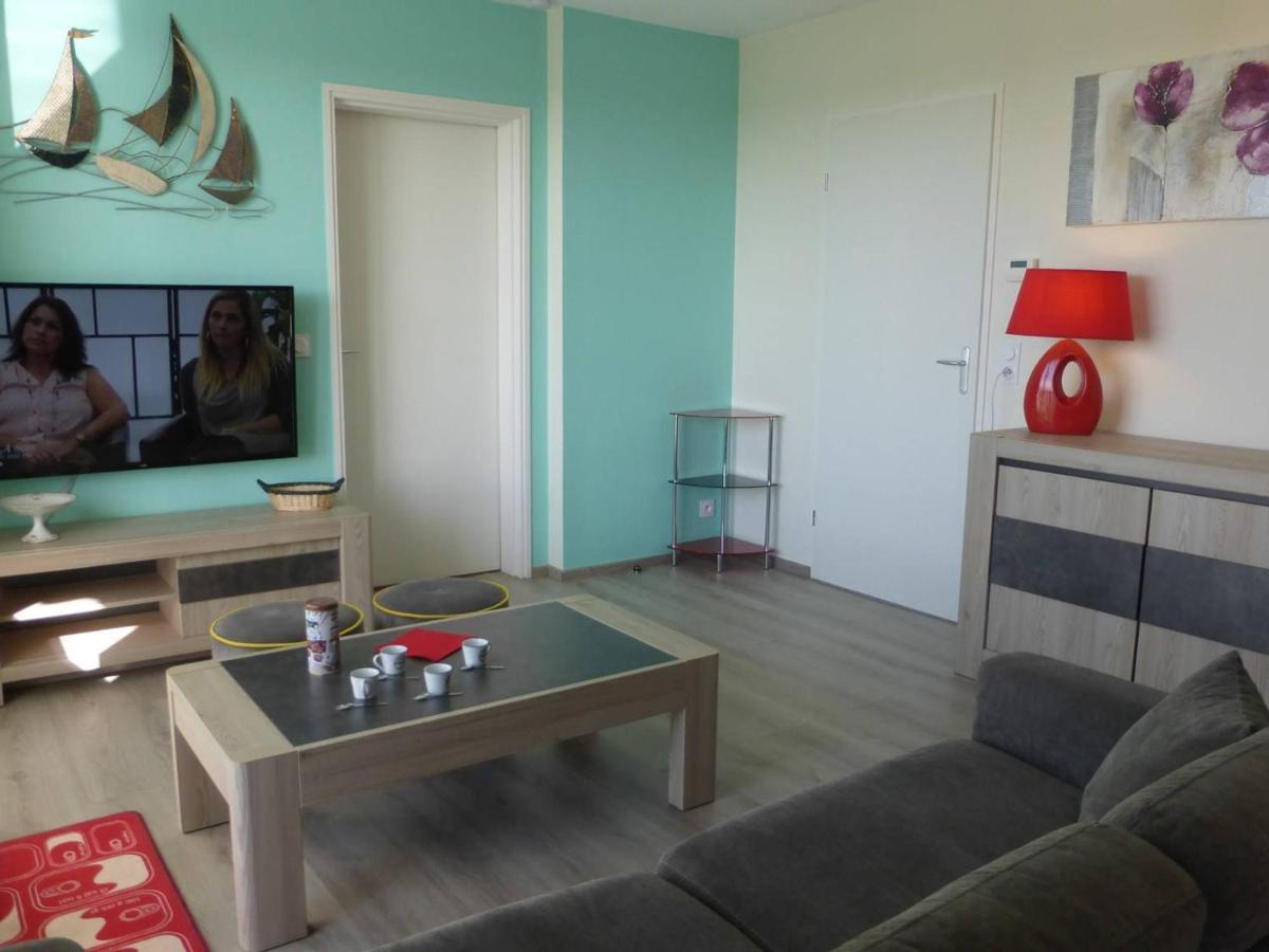 Appartement 2 Pieces Avec Balcon, Parking Et Proche Plage A Saint-Gilles-Croix-De-Vie - Fr-1-224-587 Exterior photo
